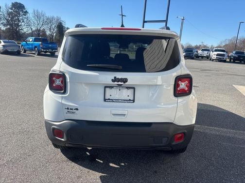 2022 Jeep Renegade Altitude