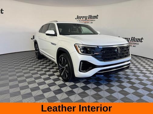 2025 Volkswagen Atlas Cross Sport 2.0T SEL Premium R-Line