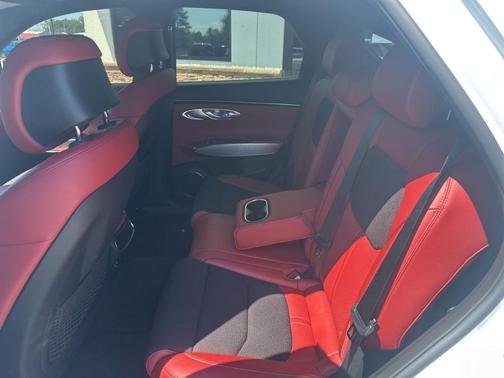 2024 Genesis GV70 3.5T Sport