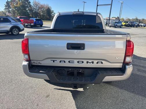 2018 Toyota Tacoma TRD Sport