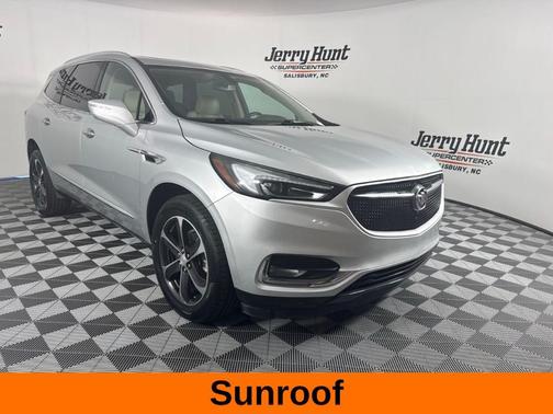2020 Buick Enclave Essence