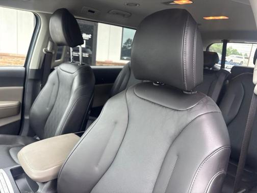 Deep Chroma Blue 2026 Kia Carnival LXS