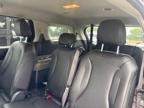 Deep Chroma Blue 2026 Kia Carnival LXS