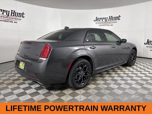 Granite Crystal Clearcoat Metallic 2023 Chrysler 300 Touring L