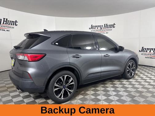 Gray Metallic 2022 Ford Escape SE
