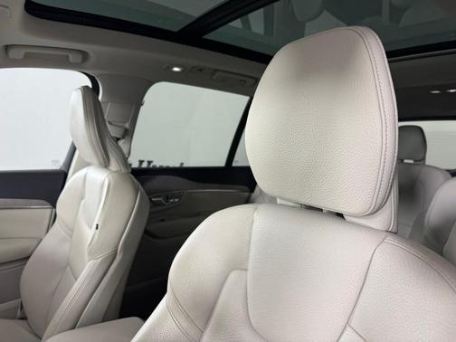 2023 Volvo XC90 B6 Plus 7-Seater