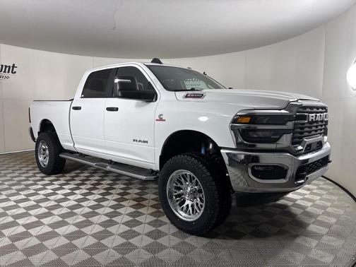 Bright White Clearcoat 2025 RAM 2500 Big Horn