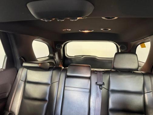 DB Black Crystal Clearcoat 2024 Dodge Durango R/T