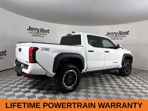 2025 Toyota Tacoma Hybrid TRD
