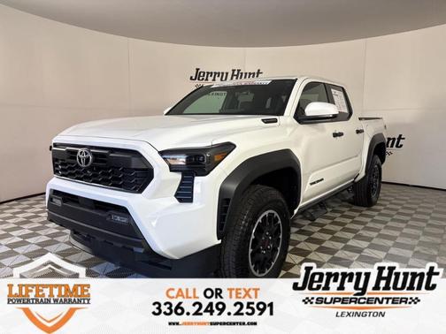 2025 Toyota Tacoma Hybrid TRD