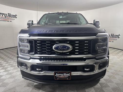 2024 Ford F-450 Lariat