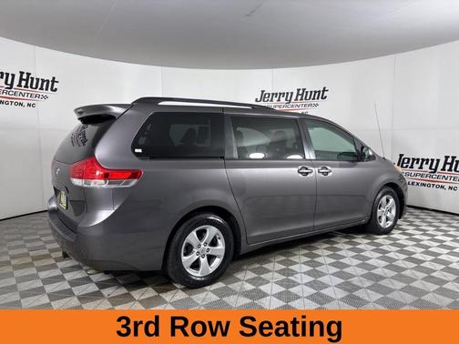2014 Toyota Sienna LE