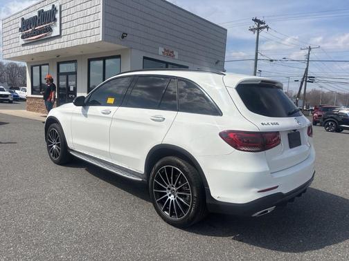 2021 Mercedes-Benz GLC 300 Base