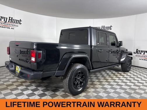 2022 Jeep Gladiator Sport