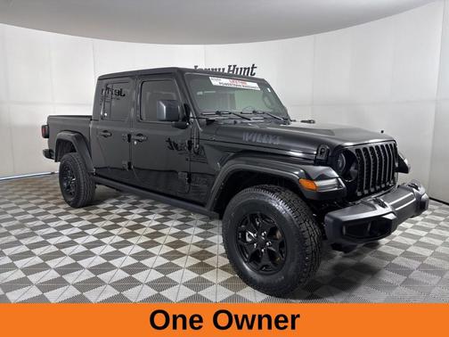2022 Jeep Gladiator Sport