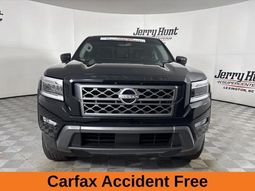 2024 Nissan Frontier SL