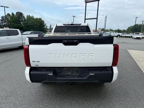 2022 Toyota Tundra SR5