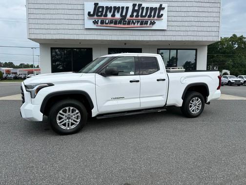 2022 Toyota Tundra SR5