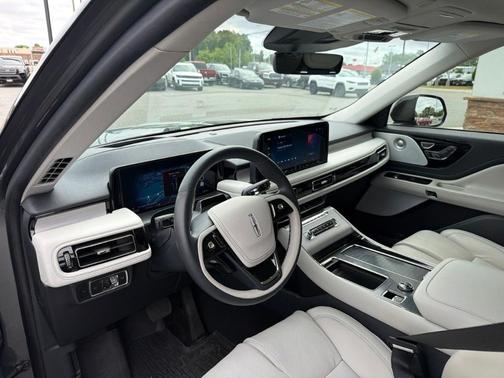 Gray Metallic 2025 Lincoln Aviator Reserve AWD