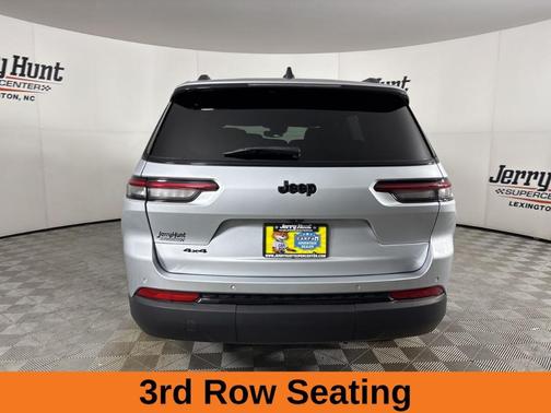 2023 Jeep Grand Cherokee L Laredo