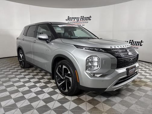 2024 Mitsubishi Outlander PHEV SE