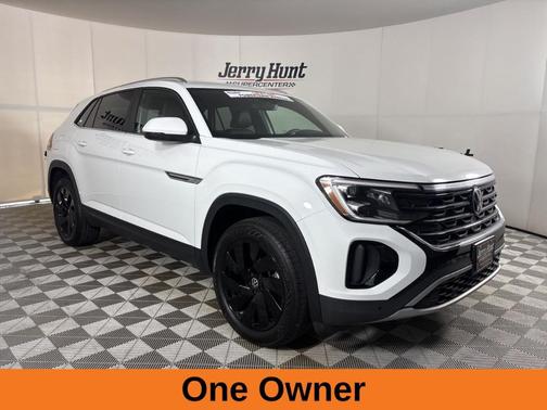 2025 Volkswagen Atlas Cross Sport 2.0T SE w/Technology