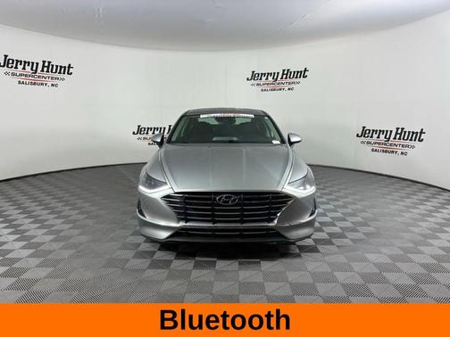 2022 Hyundai SONATA SE