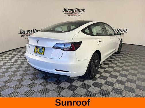 2022 Tesla Model 3 Base