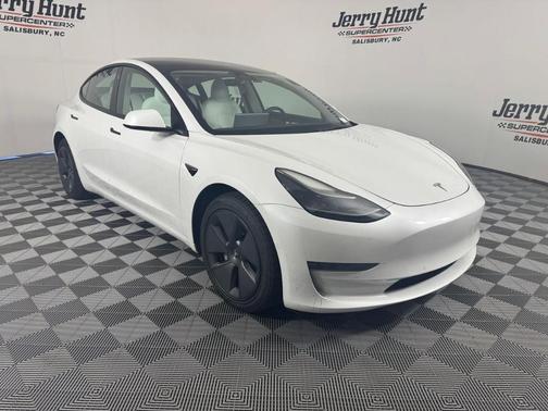 2022 Tesla Model 3 Base