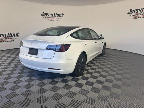 2022 Tesla Model 3 Base