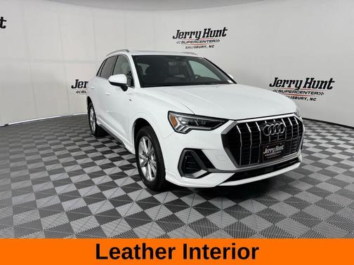 2024 Audi Q3 45 S line Premium