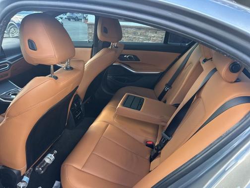 2024 BMW 330 i