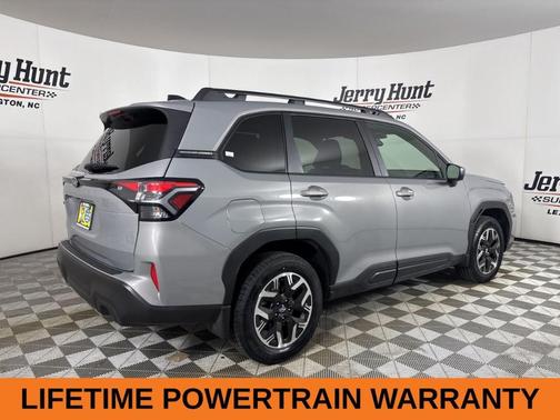 Riverrock Green 2025 Subaru Forester Premium