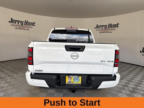 2024 Nissan Frontier SV