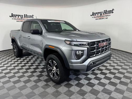 Sterling 2025 GMC Canyon AT4