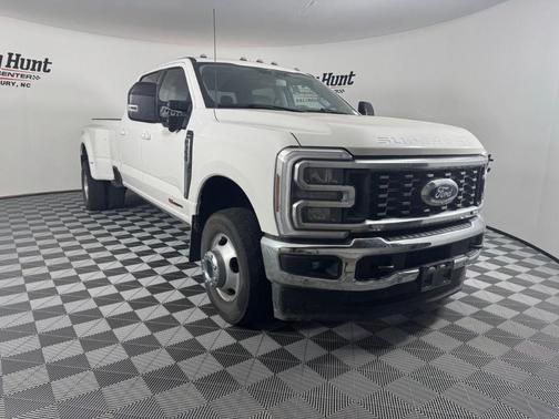 2024 Ford F-350 Lariat Super Duty