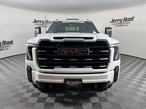 2024 GMC Sierra 2500 AT4