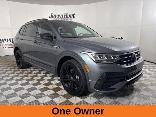2023 Volkswagen Tiguan 2.0T SE R-Line Black