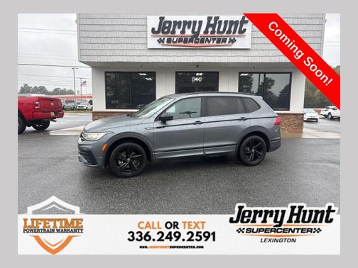 2023 Volkswagen Tiguan 2.0T SE R-Line Black