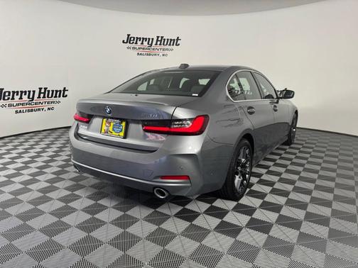 2025 BMW 330 i