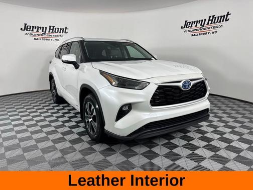 2024 Toyota Highlander Hybrid XLE