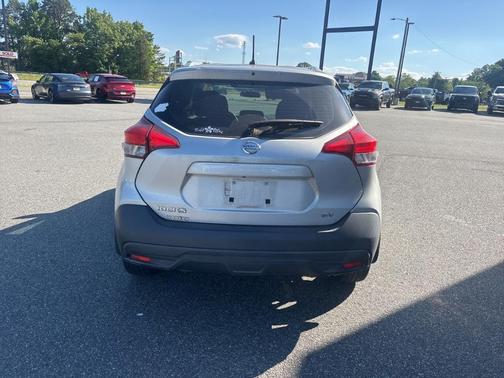 Brilliant Silver 2019 Nissan Kicks SV