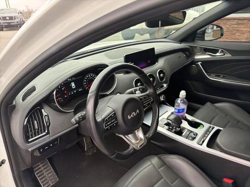 2023 Kia Stinger GT2