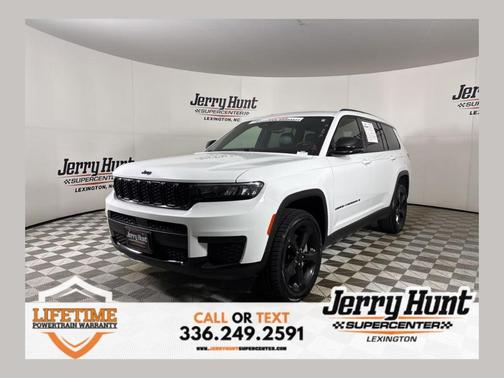 Bright White Clearcoat 2023 Jeep Grand Cherokee L Laredo