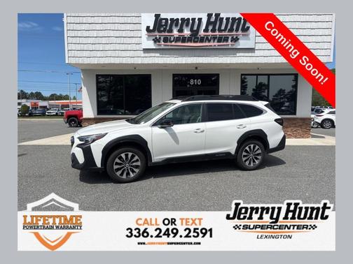 Crystal White Pearl 2025 Subaru Outback Limited