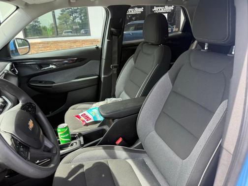 Fountain Blue 2024 Chevrolet Trailblazer LT