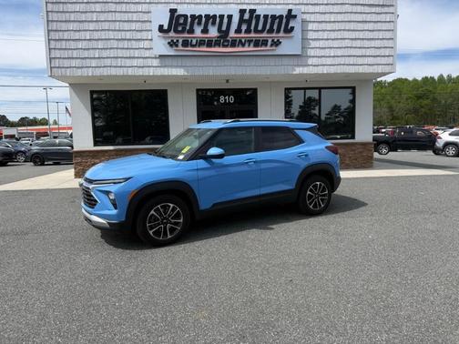 Fountain Blue 2024 Chevrolet Trailblazer LT