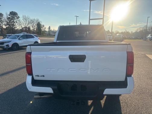 2024 Toyota Tacoma SR5