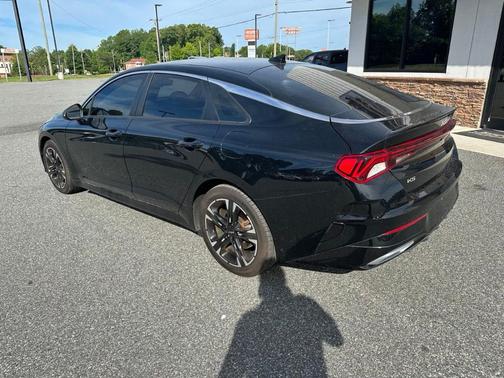 Ebony Black 2024 Kia K5 GT-Line