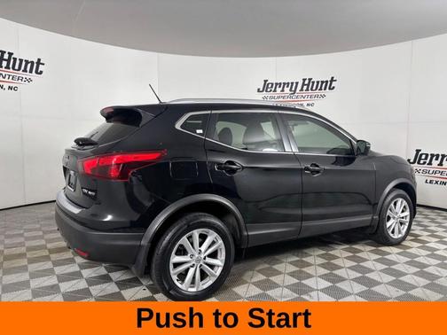 Magnetic Black 2017 Nissan Rogue Sport SV